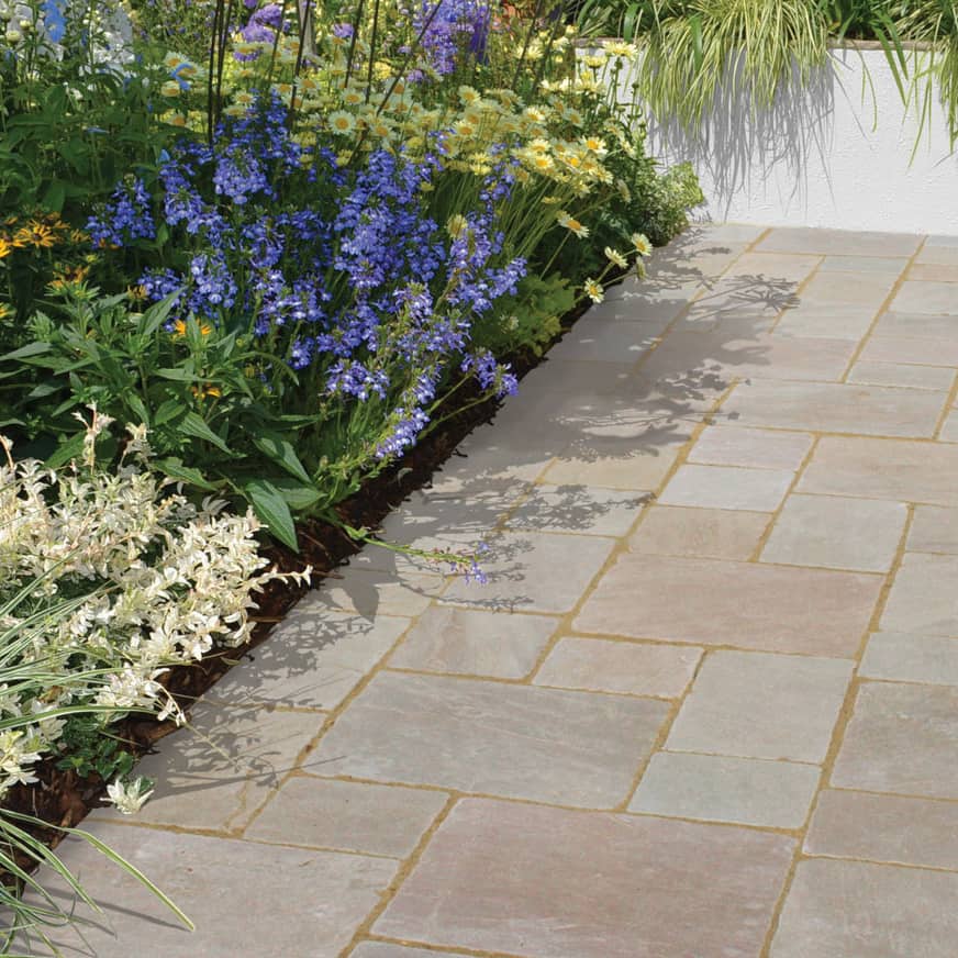 NATURAL STONE CALIBRATED PATIO KIT (AGED SUNSET BLEND) Buildland Ltd
