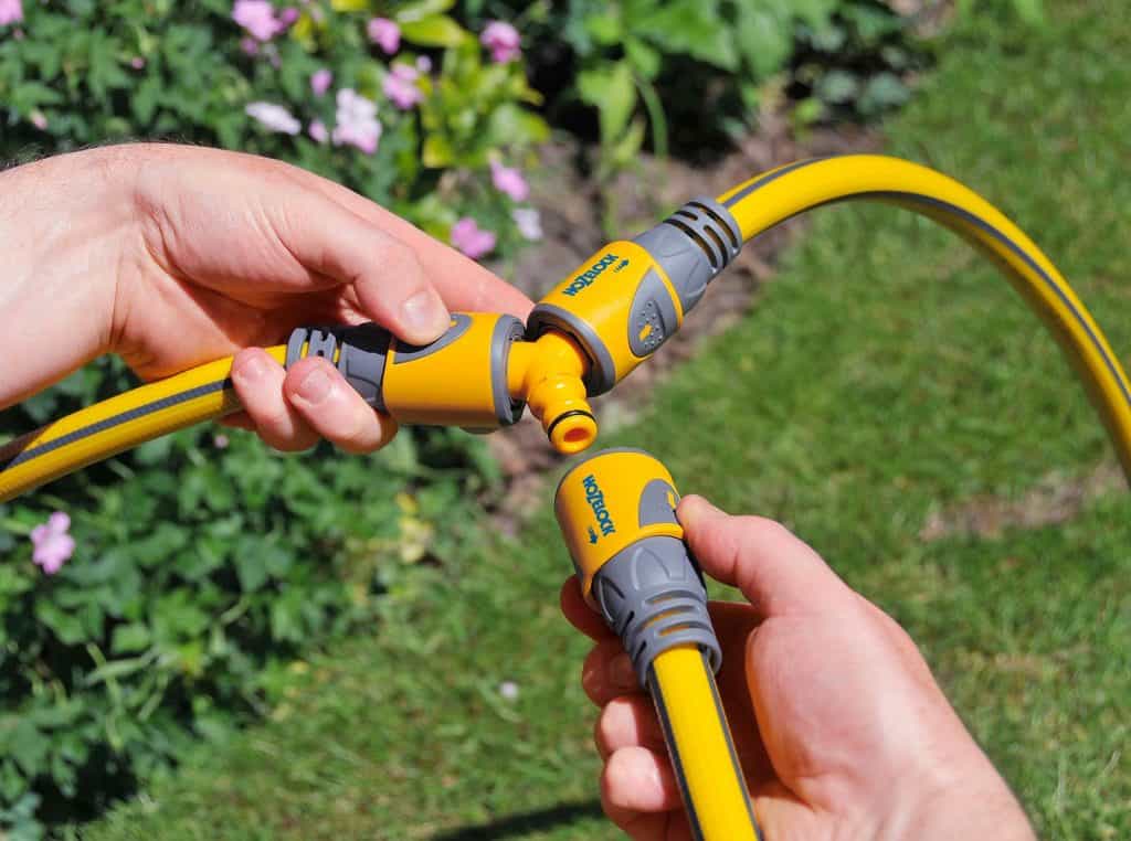 Hozelock Y Connector UK Bricks, Timber, Pavers, and Building Supplies